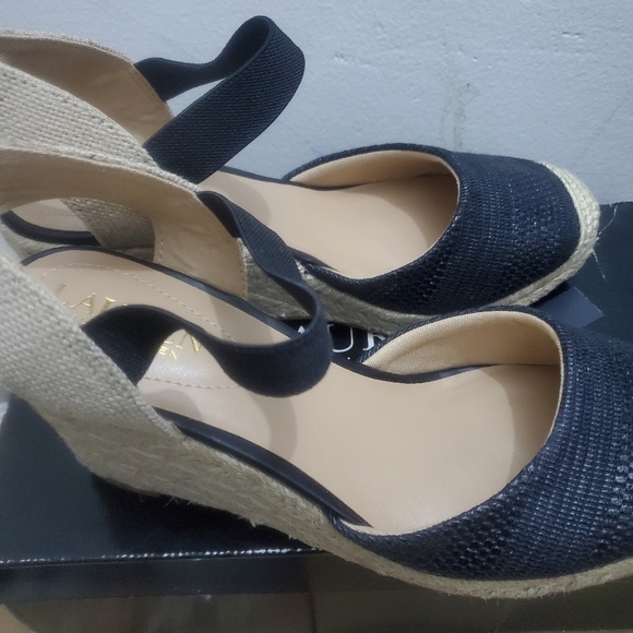 Slightly used Lauren by Ralph Lauren Women's Pearle Espadrille Wedge Pumps  - Picture 3 of 7